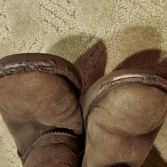 Brown Suede Mid Calf Boots Kids Size 2. - Picture 6 of 8